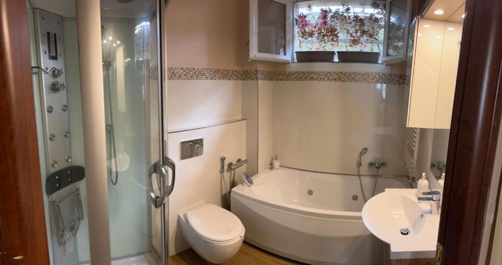 Appartamento Bellaria Casa Indipendente-Giardino Privato-Free Parking-Wifi-Strategic Location 5 Terre-Portofino Rapallo Esterno foto
